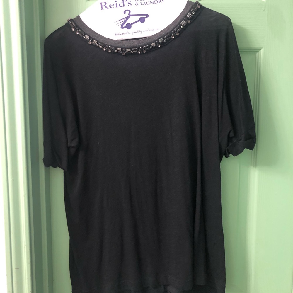 Black tee